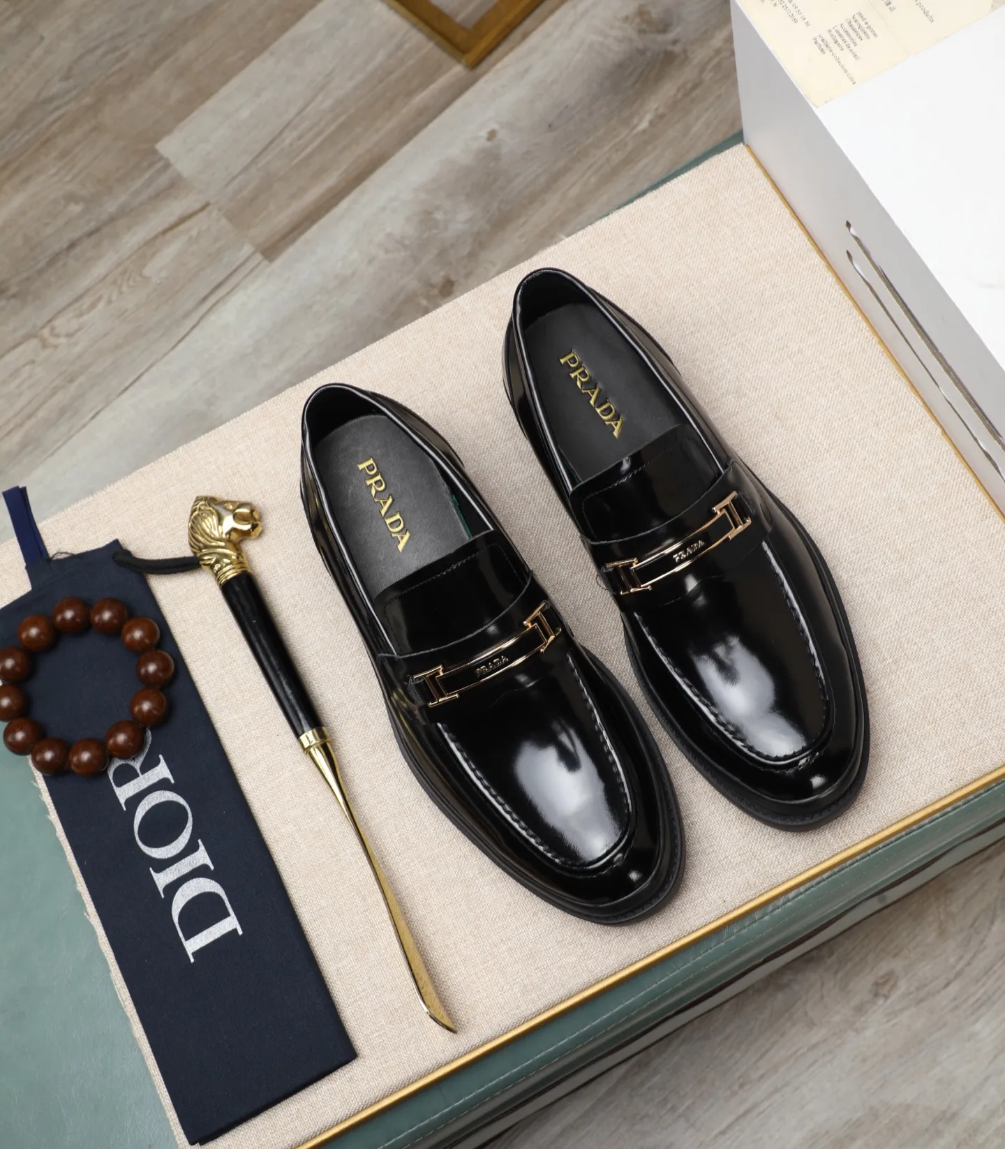 Men's men's shoes 💰540 (water-dyed cow leather) 📛📛PRADA high-end counter's latest formal business leather shoes 👔original and highest quality! Imported from Italy 🇮🇹 first-layer calfskin fabric ➕ cowhide lining Original outsole Formal size: 38➖44 (45 customized)